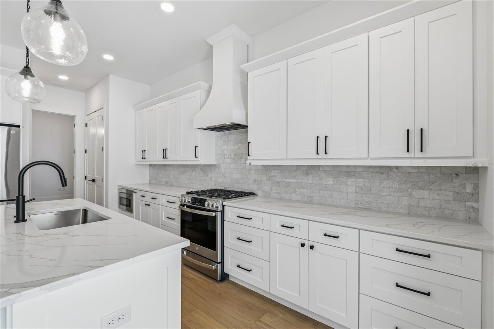3012 S ESPERANZA AVE, TAMPA, FL — photo 8