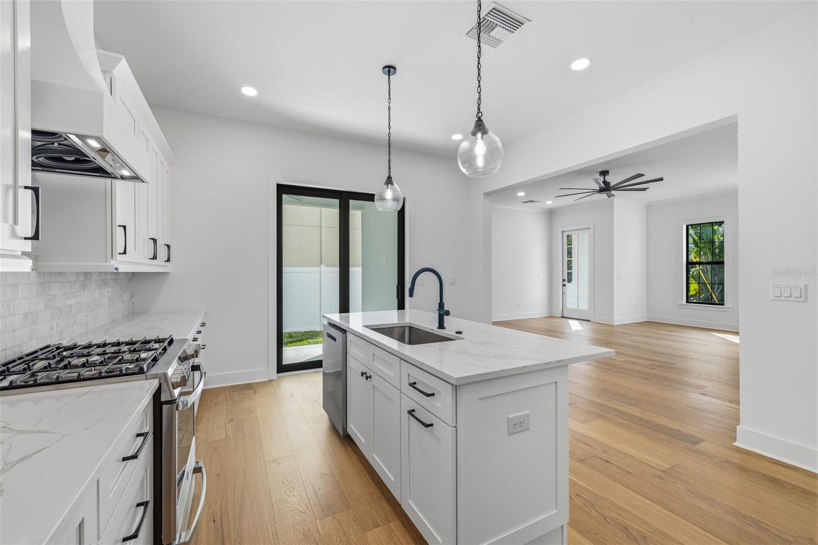 3012 S ESPERANZA AVE, TAMPA, FL — photo 10