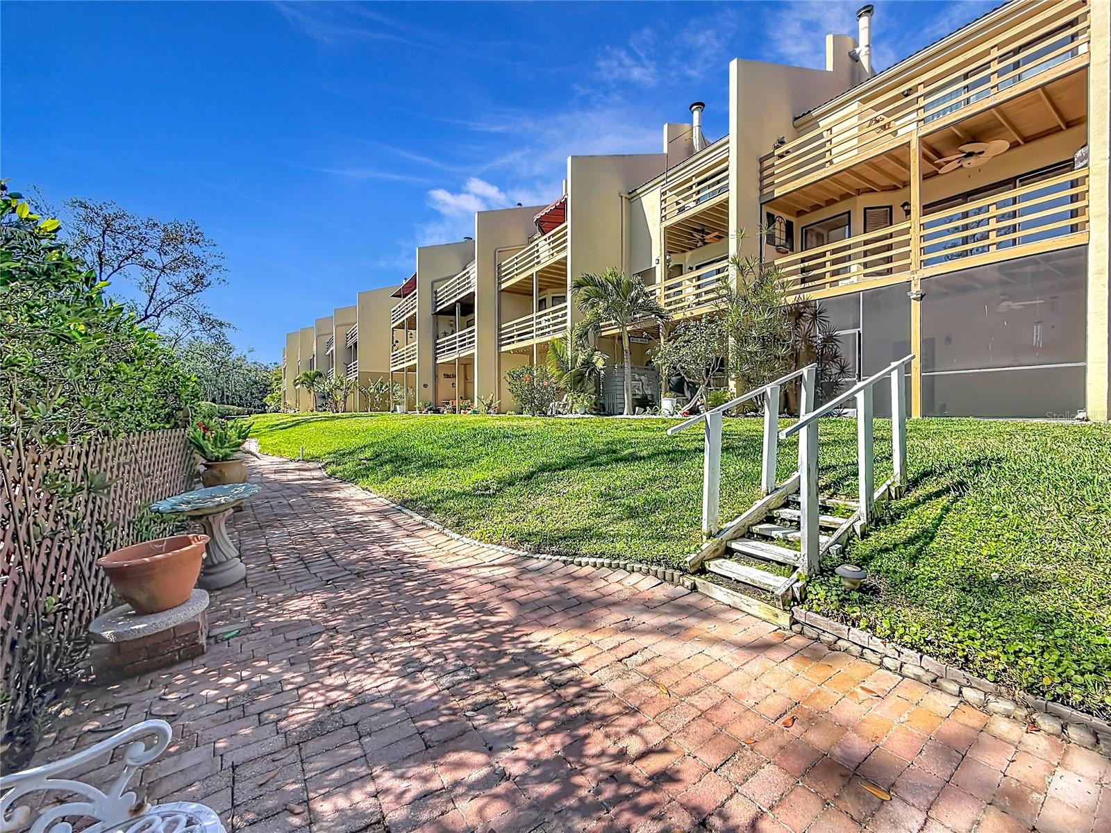 1710 LIGHTHOUSE TER S #1, SOUTH PASADENA, FL — photo 4