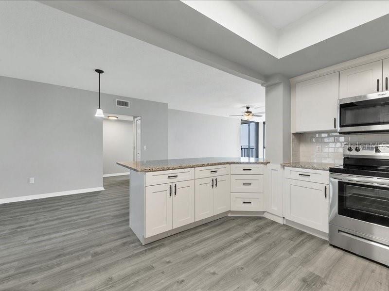 7100 SUNSHINE SKYWAY LN S #706, ST PETERSBURG, FL — photo 16