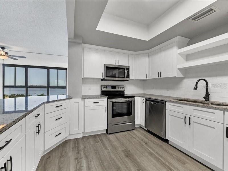 7100 SUNSHINE SKYWAY LN S #706, ST PETERSBURG, FL — photo 17