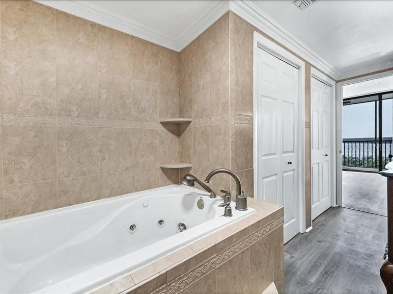 7100 SUNSHINE SKYWAY LN S #706, ST PETERSBURG, FL — photo 33