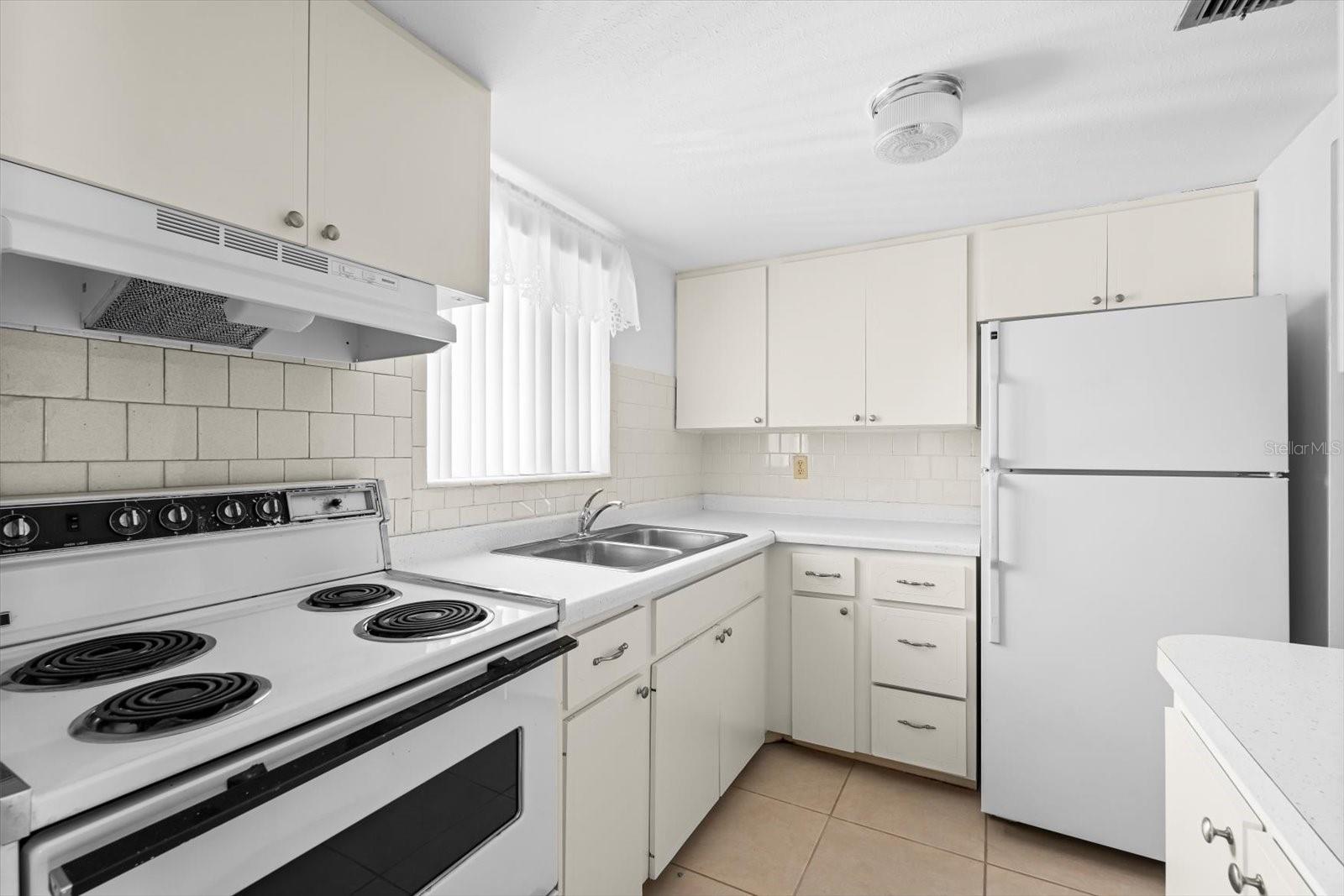 5902 GARDEN LN #A24, BRADENTON, FL — photo 13