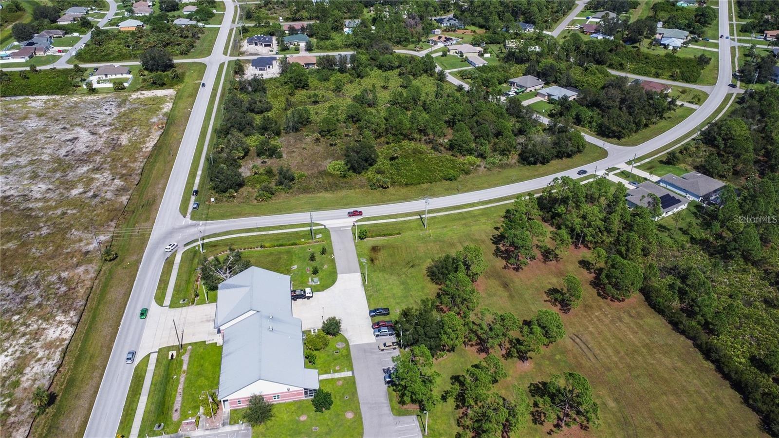 1200 N BISCAYNE DR, NORTH PORT, FL — photo 3