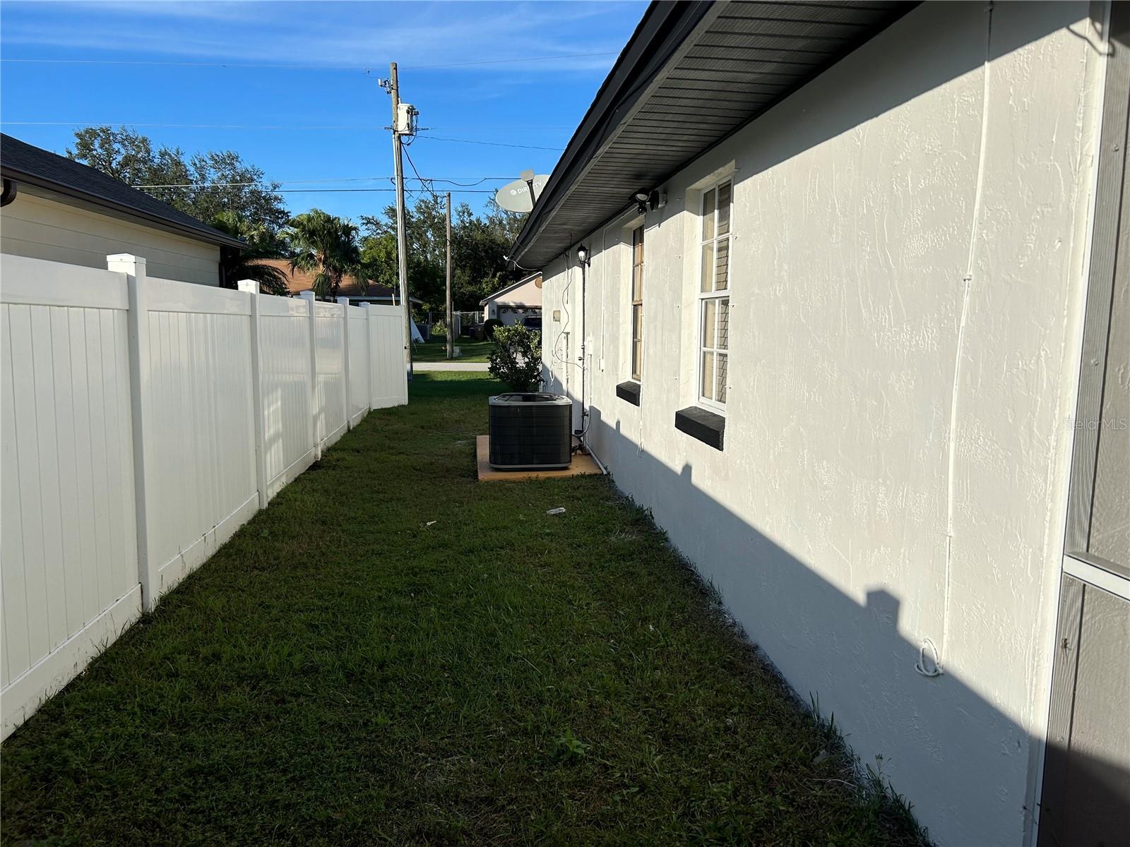 602 MESILLA DR, KISSIMMEE, FL — photo 4