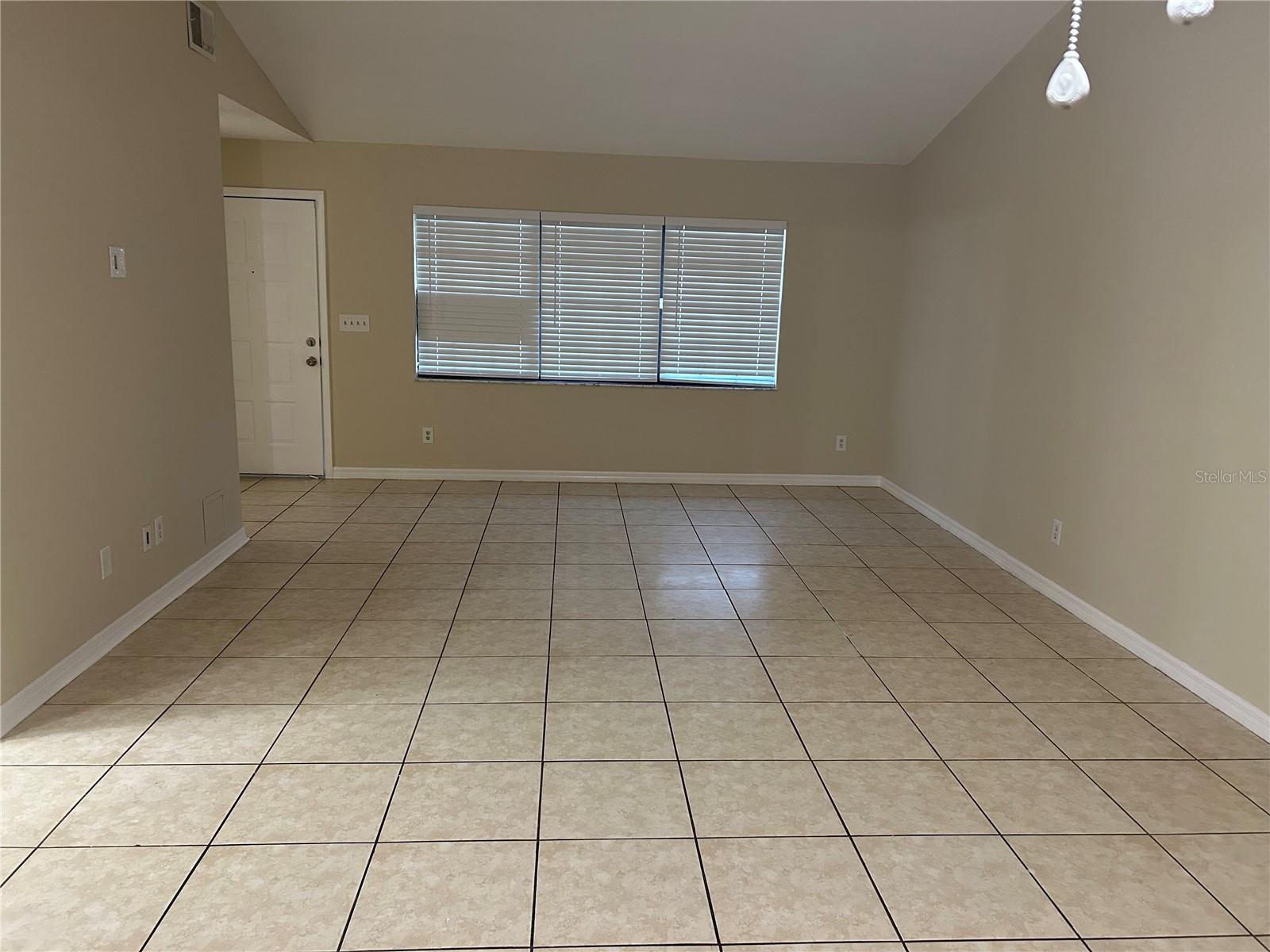 602 MESILLA DR, KISSIMMEE, FL — photo 8