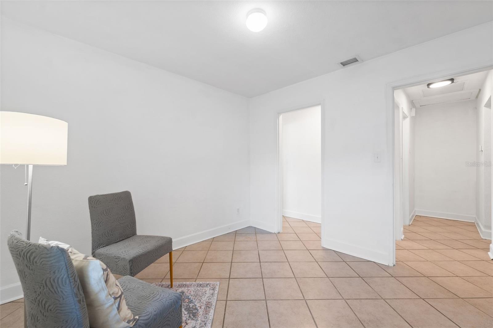3918 W FIG ST, TAMPA, FL — photo 24