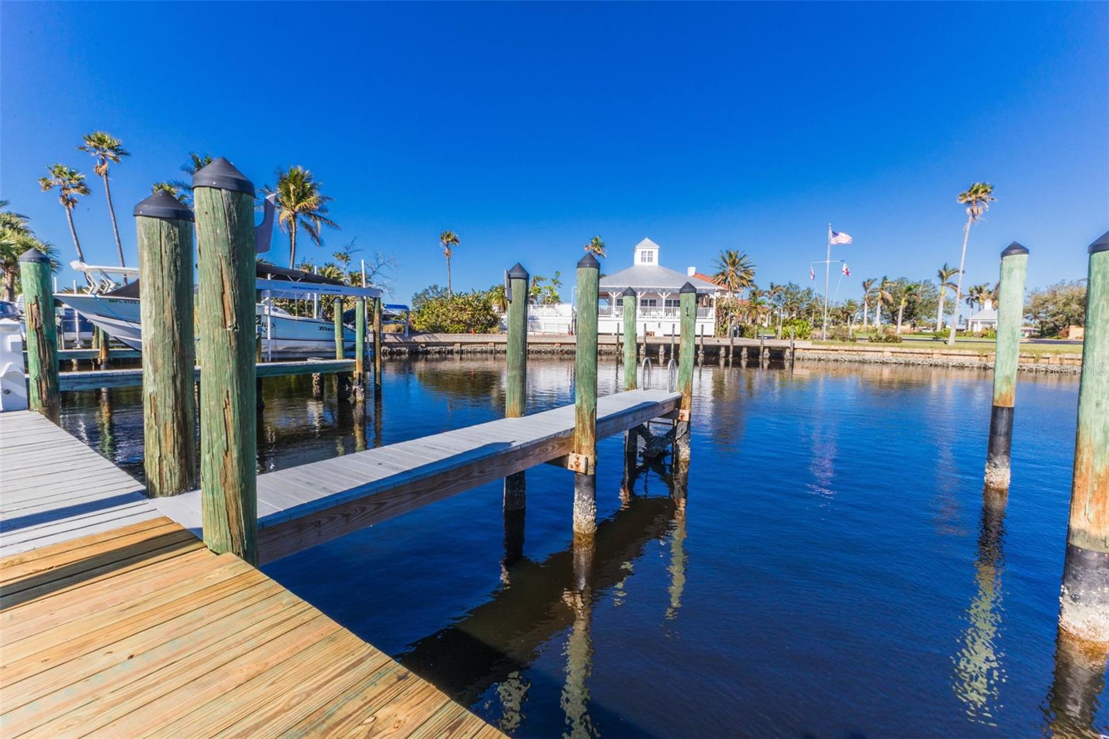 4630 GRASSY POINT BLVD, PORT CHARLOTTE, FL