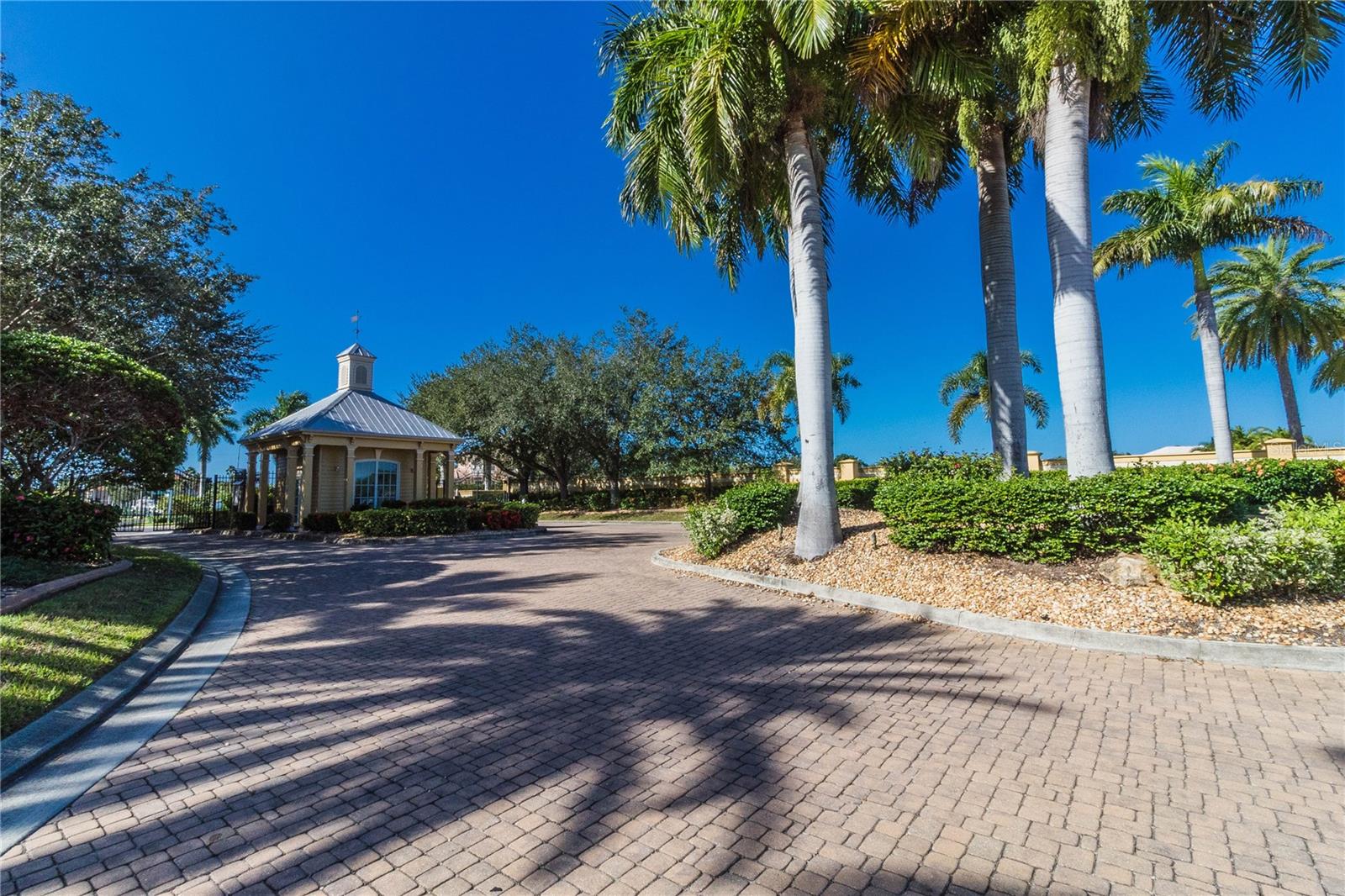 4630 GRASSY POINT BLVD, PORT CHARLOTTE, FL — photo 33