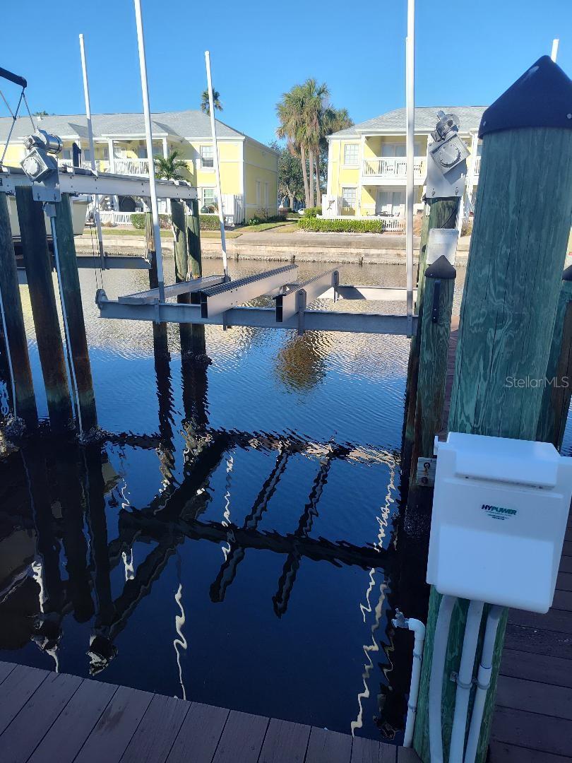 127ss COQUINA KEY DR SE DR, ST PETERSBURG, FL