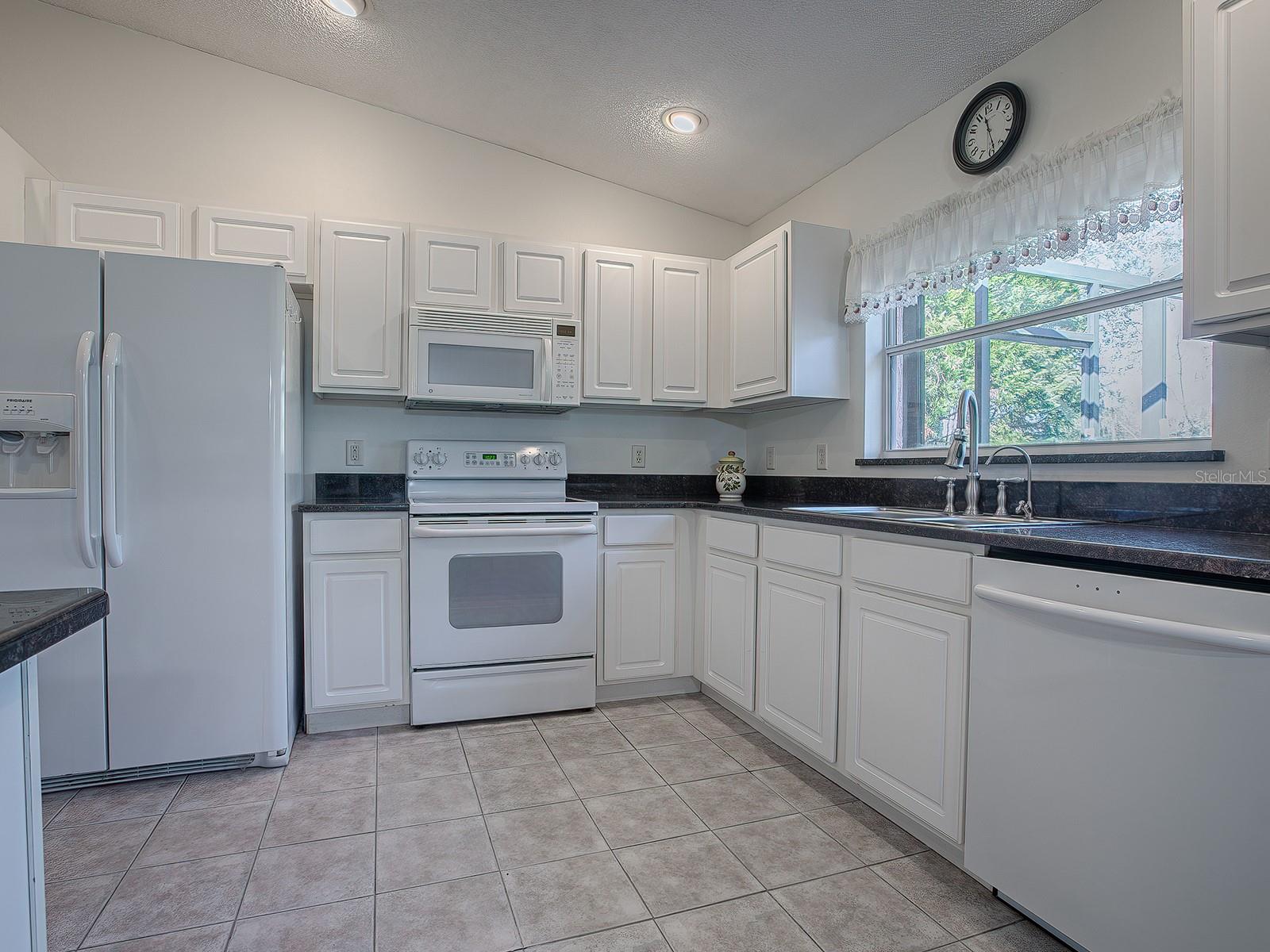 33236 GRAND CYPRESS WAY, LEESBURG, FL — photo 31
