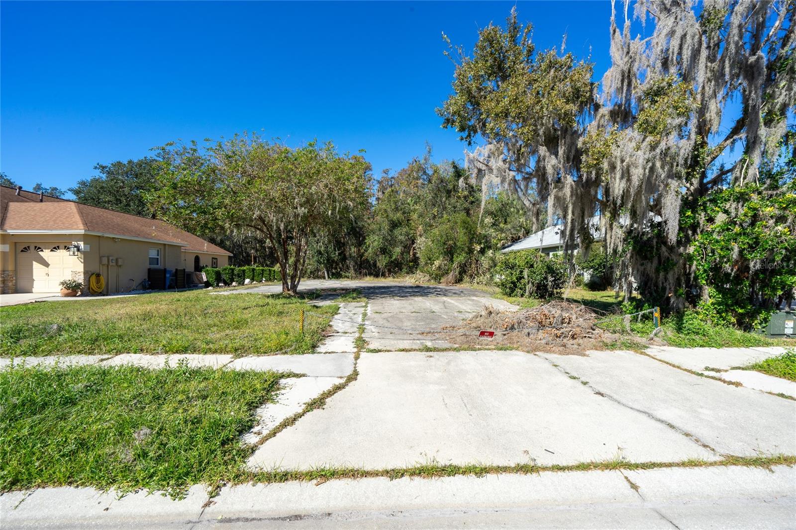 1323 BAYTHORN DR, WESLEY CHAPEL, FL — photo 17
