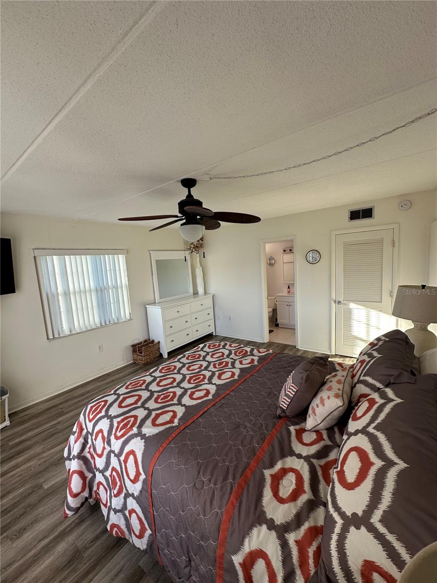 3806 GULF OF MEXICO DR #C202, LONGBOAT KEY, FL — photo 50