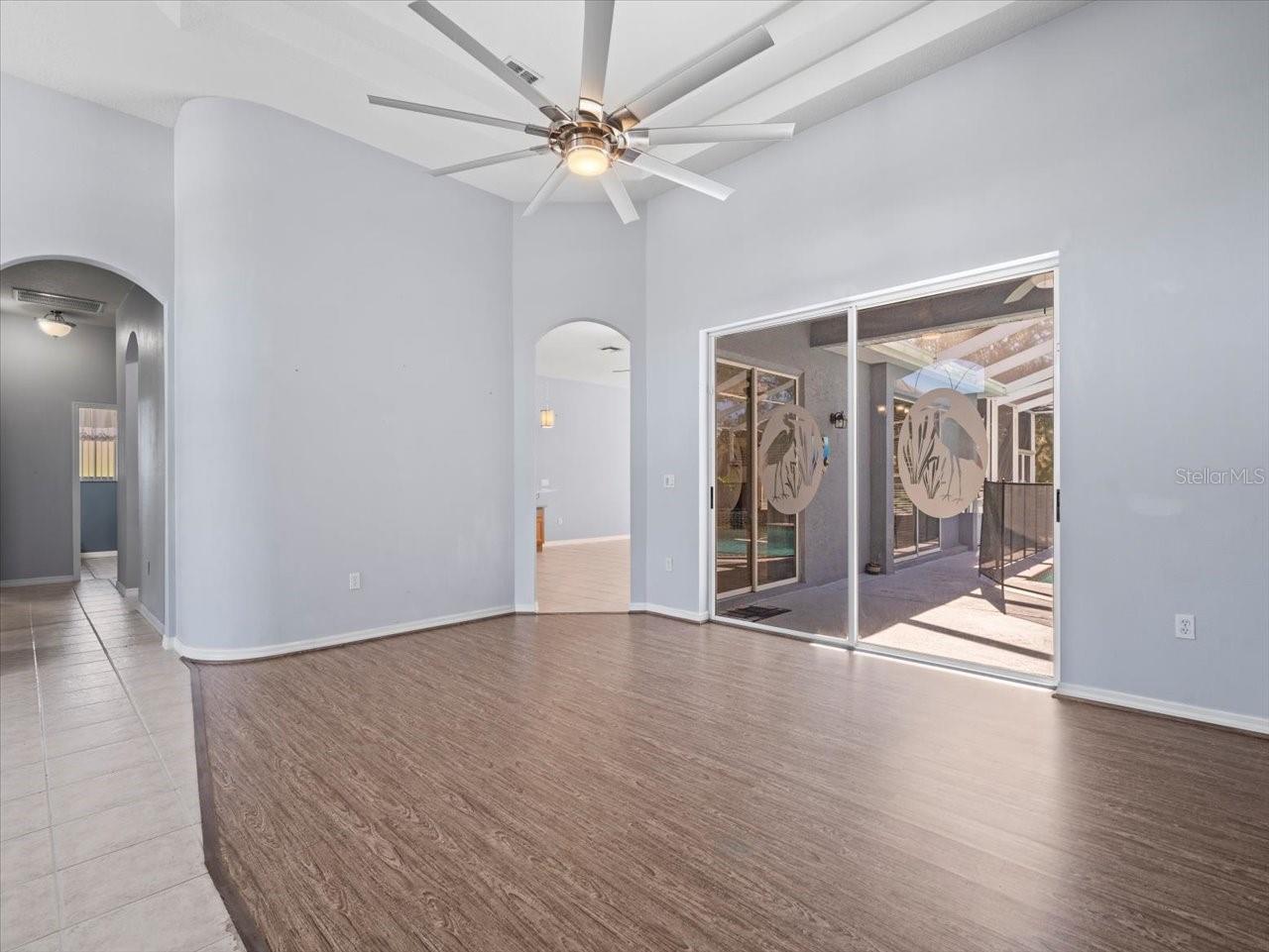 10307 RIDGE TOP LOOP, WEEKI WACHEE, FL — photo 11