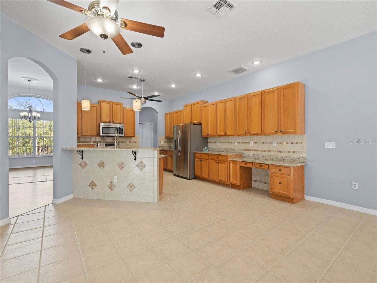 10307 RIDGE TOP LOOP, WEEKI WACHEE, FL — photo 12