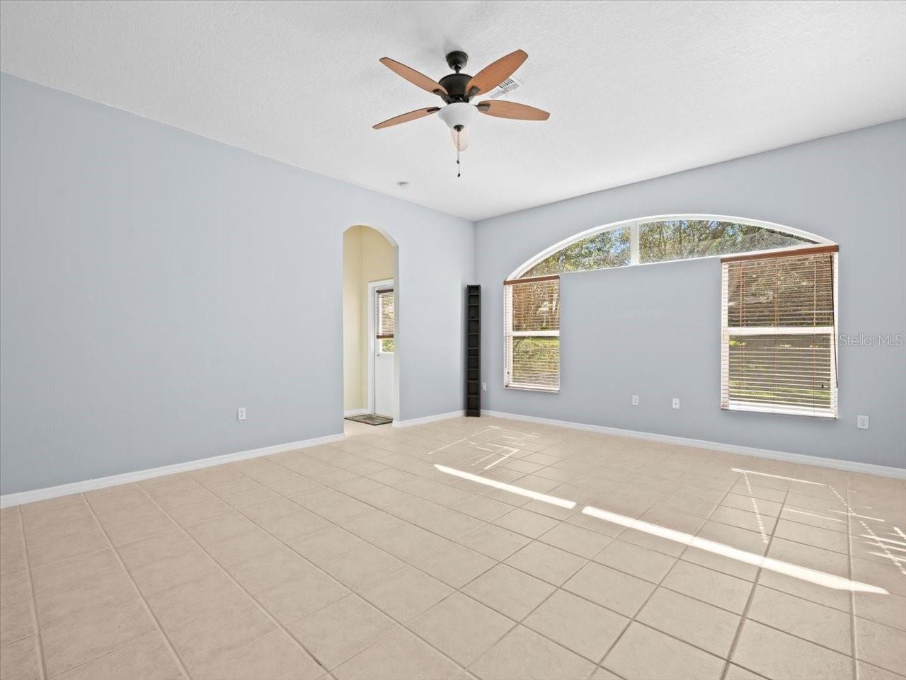 10307 RIDGE TOP LOOP, WEEKI WACHEE, FL — photo 24