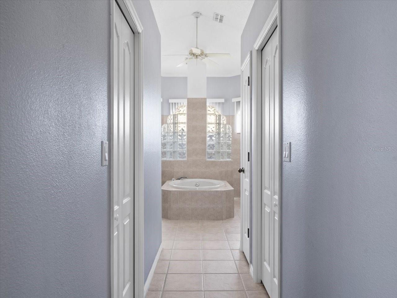 10307 RIDGE TOP LOOP, WEEKI WACHEE, FL — photo 28