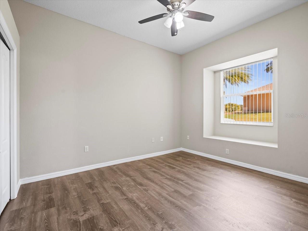 10307 RIDGE TOP LOOP, WEEKI WACHEE, FL — photo 35
