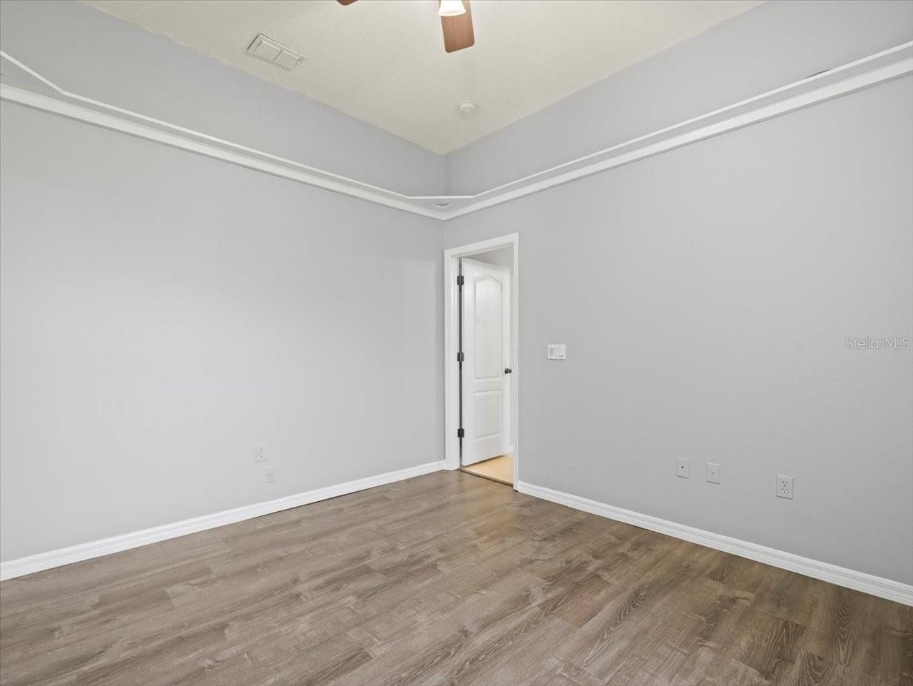 10307 RIDGE TOP LOOP, WEEKI WACHEE, FL — photo 38