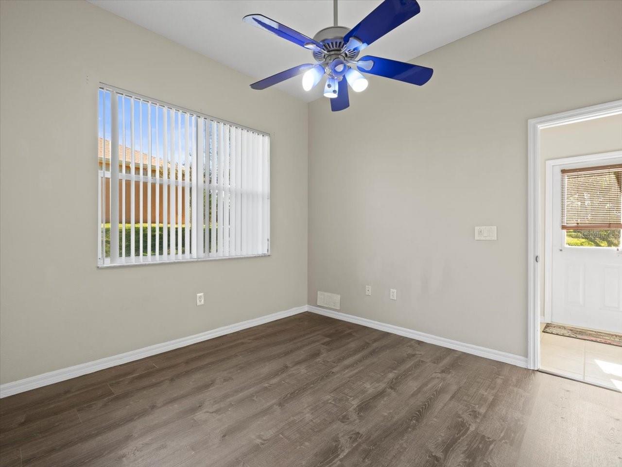 10307 RIDGE TOP LOOP, WEEKI WACHEE, FL — photo 39