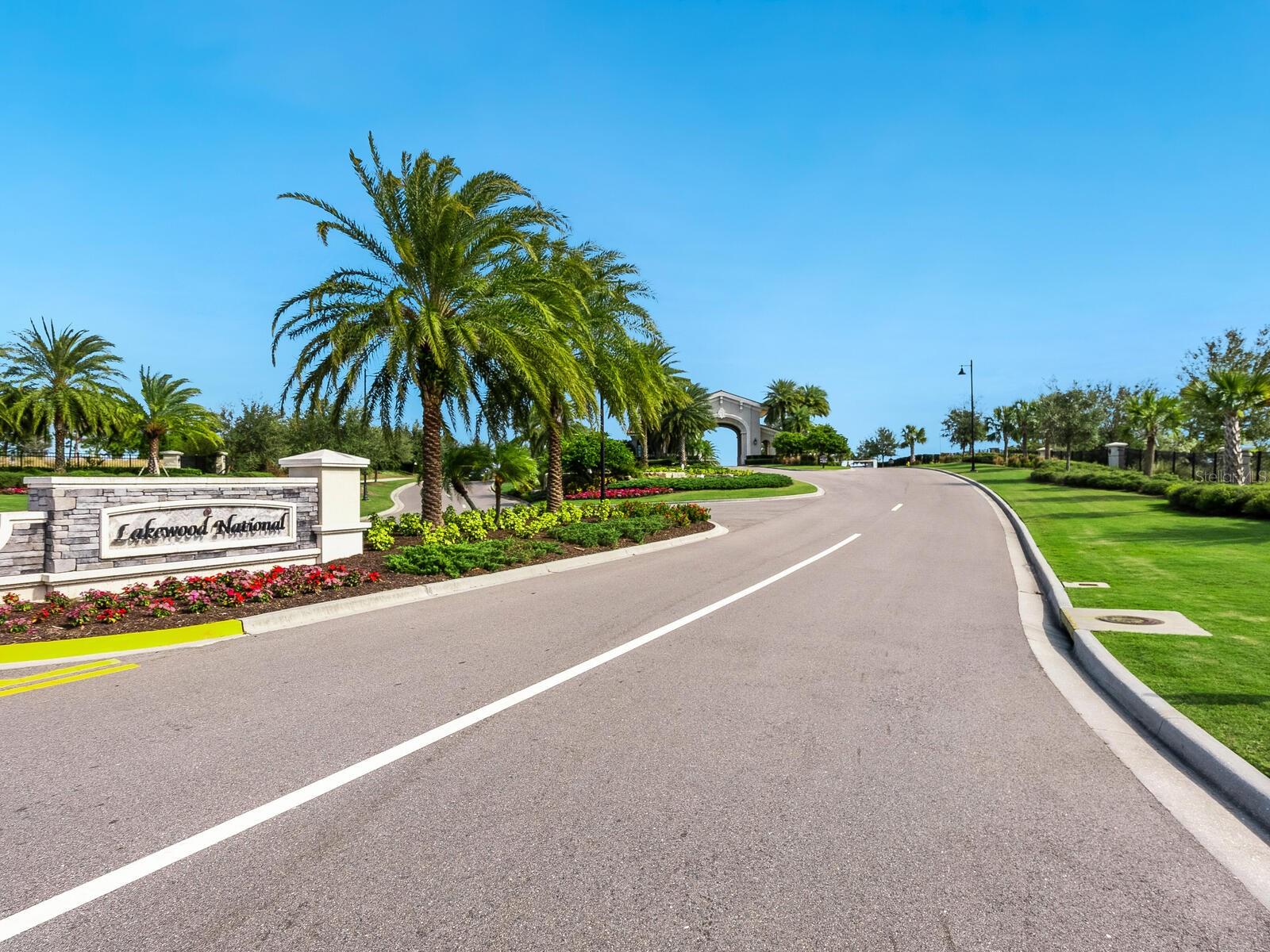 6113 CESSNA RUN, BRADENTON, FL — photo 2