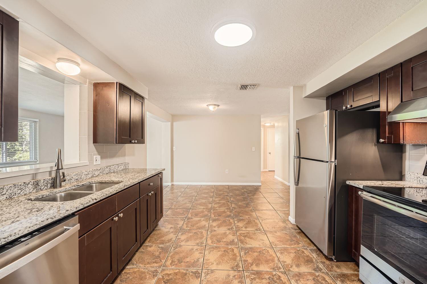 5023 THAMES DR, NEW PORT RICHEY, FL — photo 7