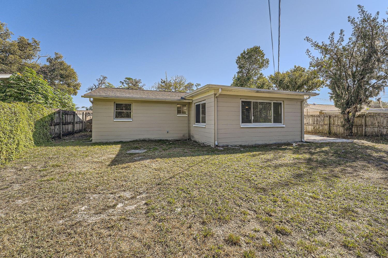 5023 THAMES DR, NEW PORT RICHEY, FL — photo 11