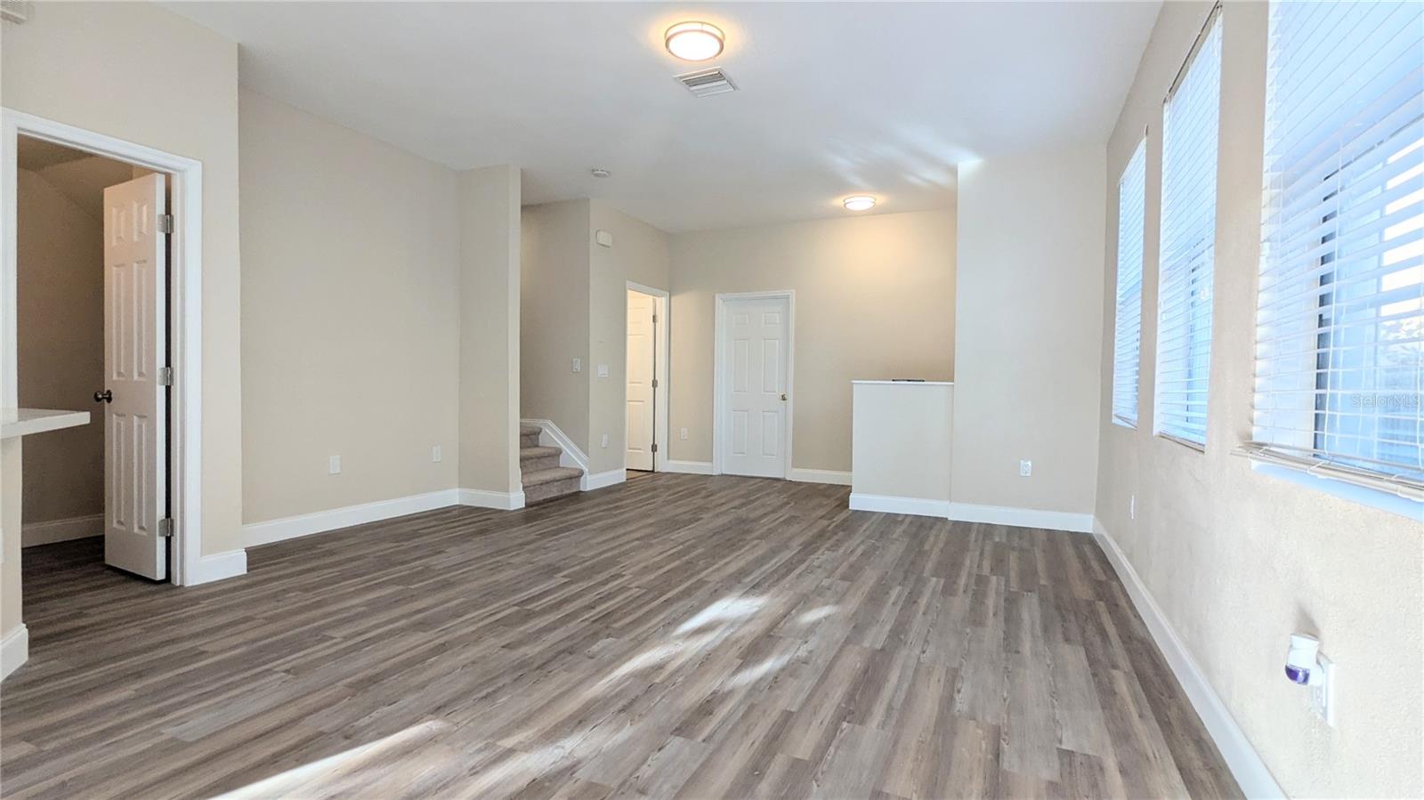 9060 MOONLIT MEADOWS LOOP, RIVERVIEW, FL — photo 7
