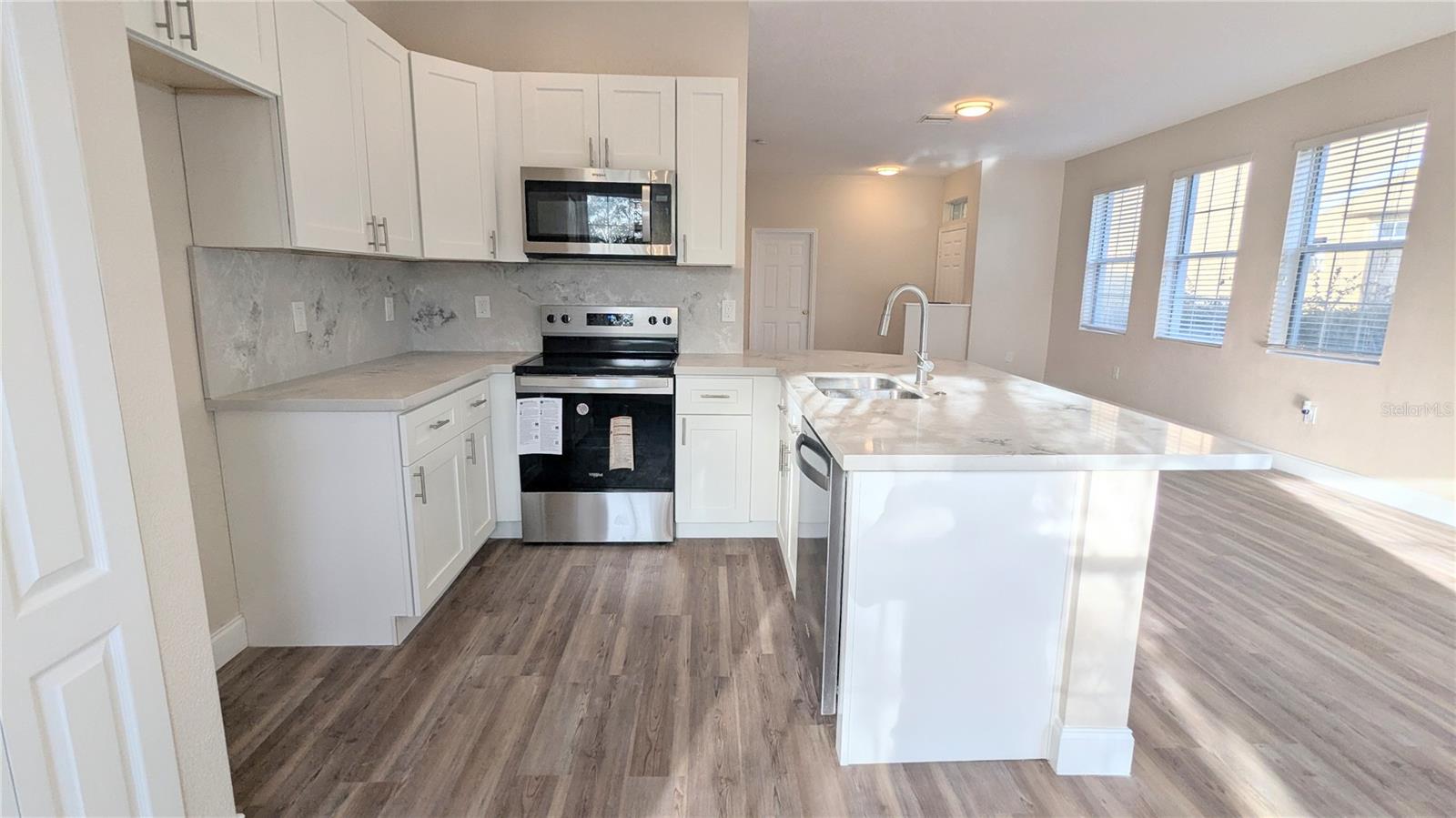 9060 MOONLIT MEADOWS LOOP, RIVERVIEW, FL — photo 9
