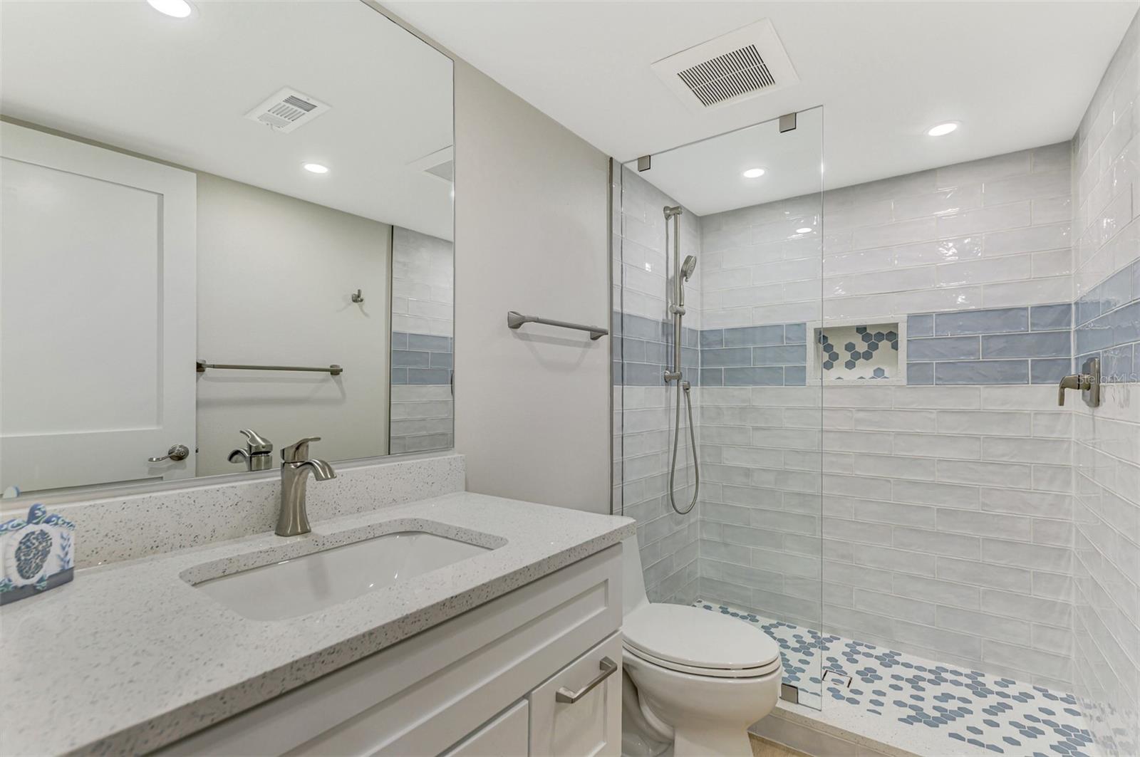 917 WEXFORD BLVD #917, VENICE, FL — photo 70