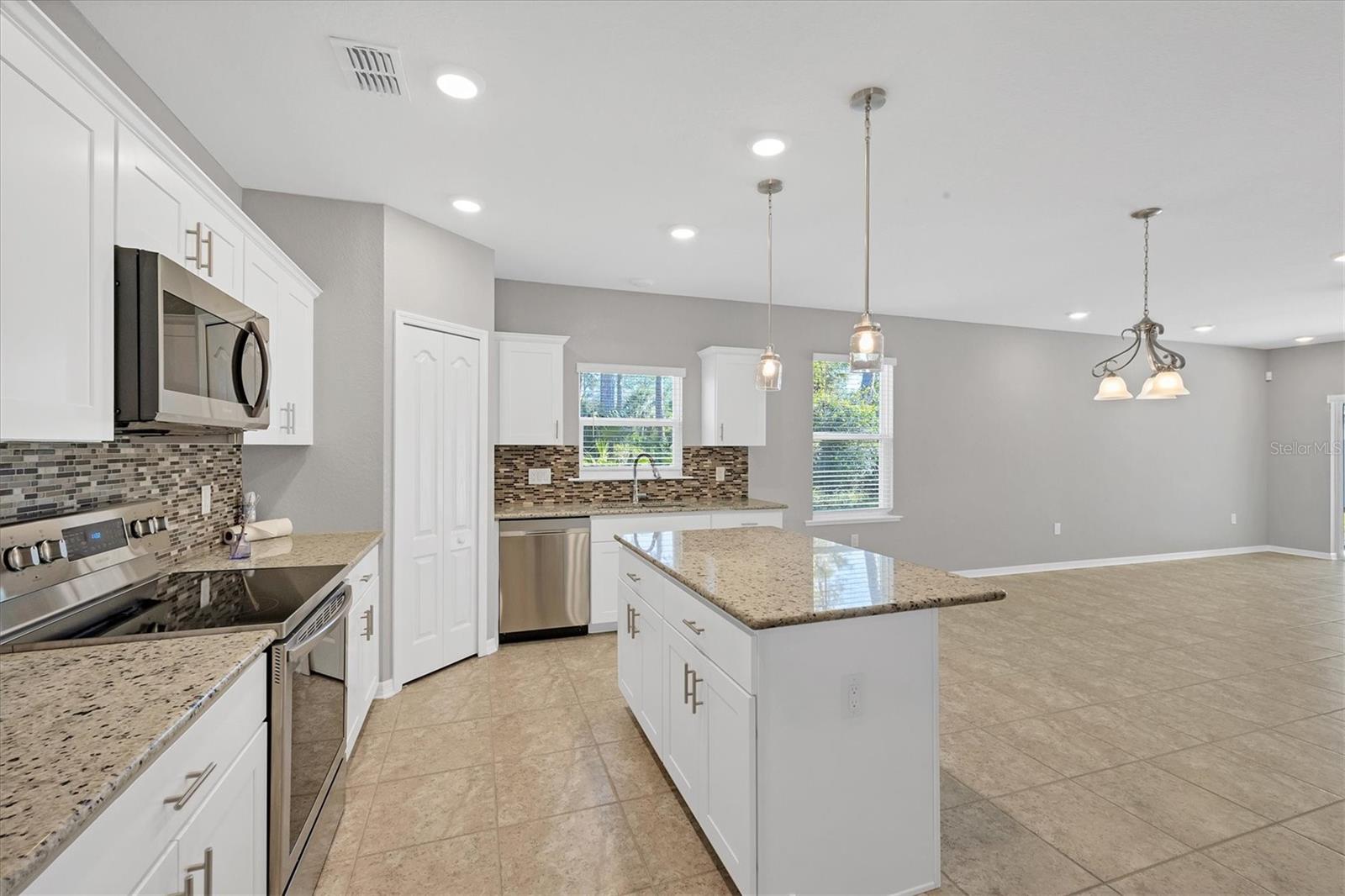 2179 W PRICE BLVD, NORTH PORT, FL — photo 11