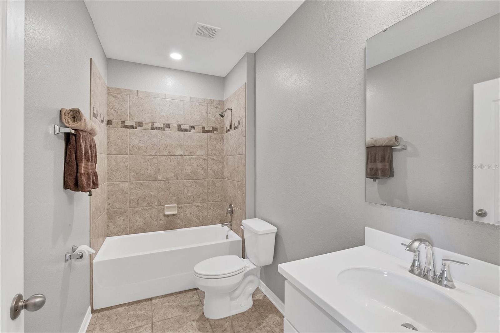 2179 W PRICE BLVD, NORTH PORT, FL — photo 39