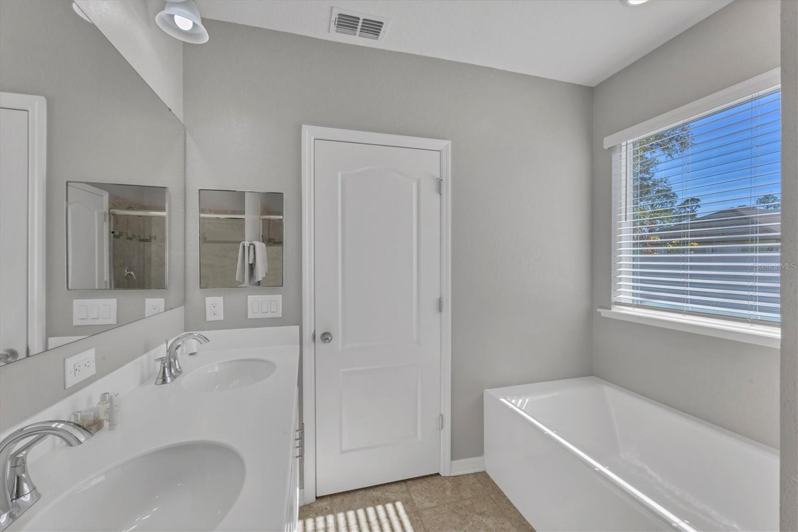 2179 W PRICE BLVD, NORTH PORT, FL — photo 44
