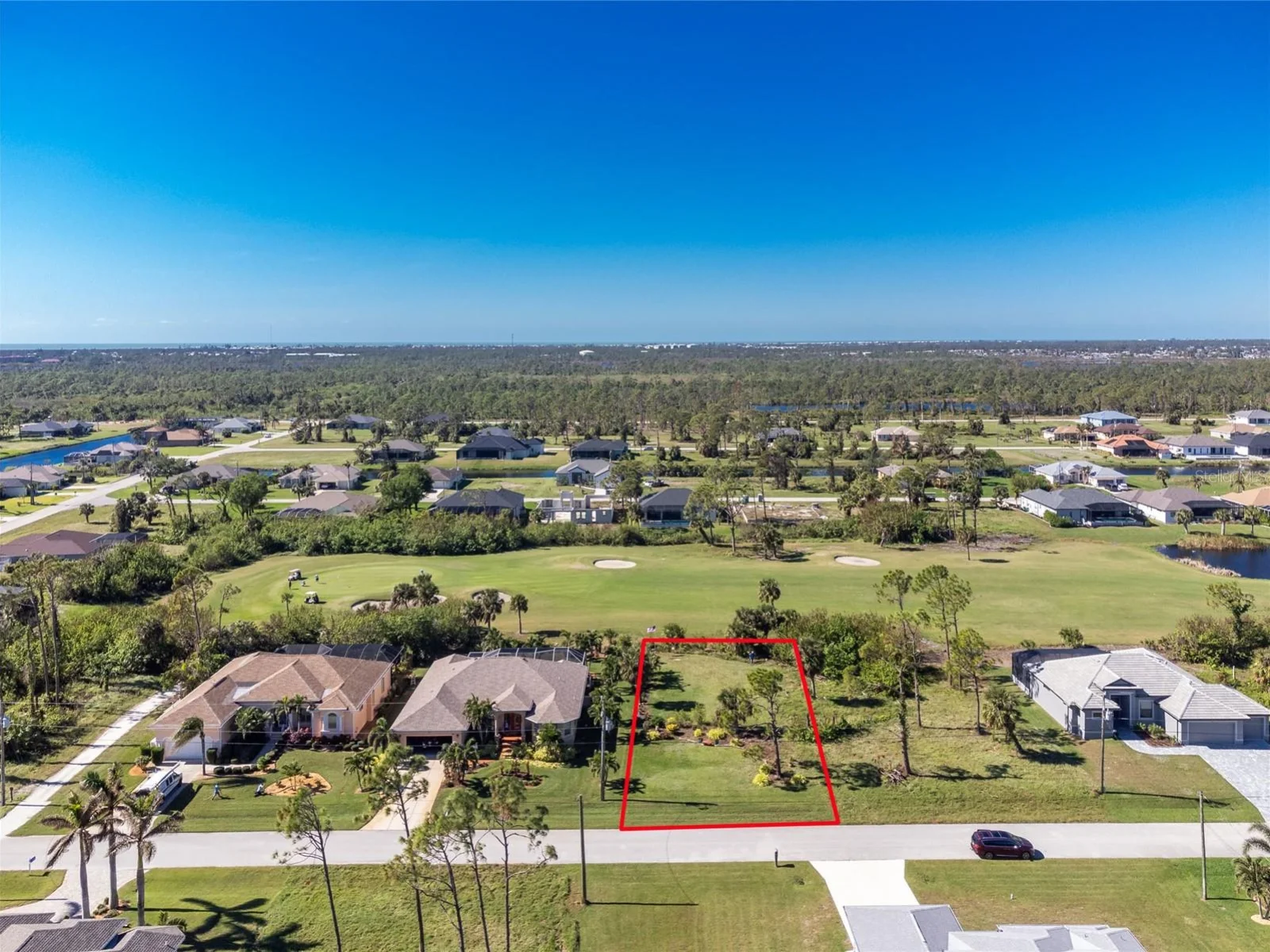 8 PINE VALLEY PL, ROTONDA WEST, FL — photo 11