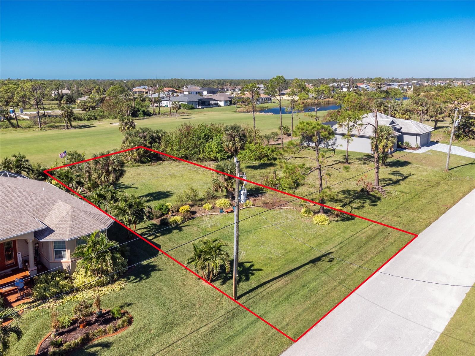 8 PINE VALLEY PL, ROTONDA WEST, FL — photo 15