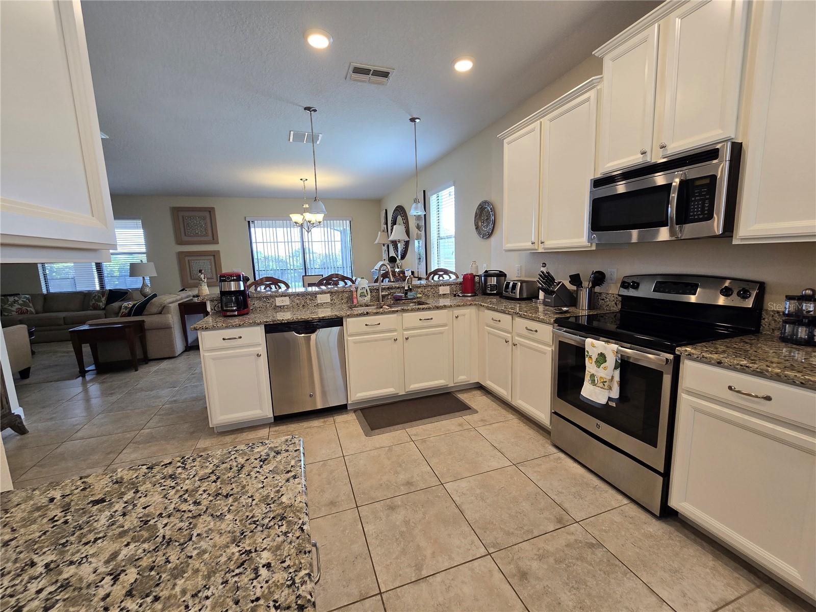 9037 SHADOW MOUNTAIN ST, DAVENPORT, FL — photo 3