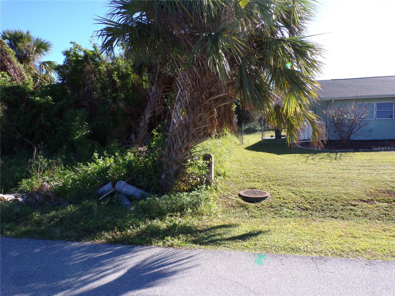 641 NORWOOD ST NW, PORT CHARLOTTE, FL — photo 2