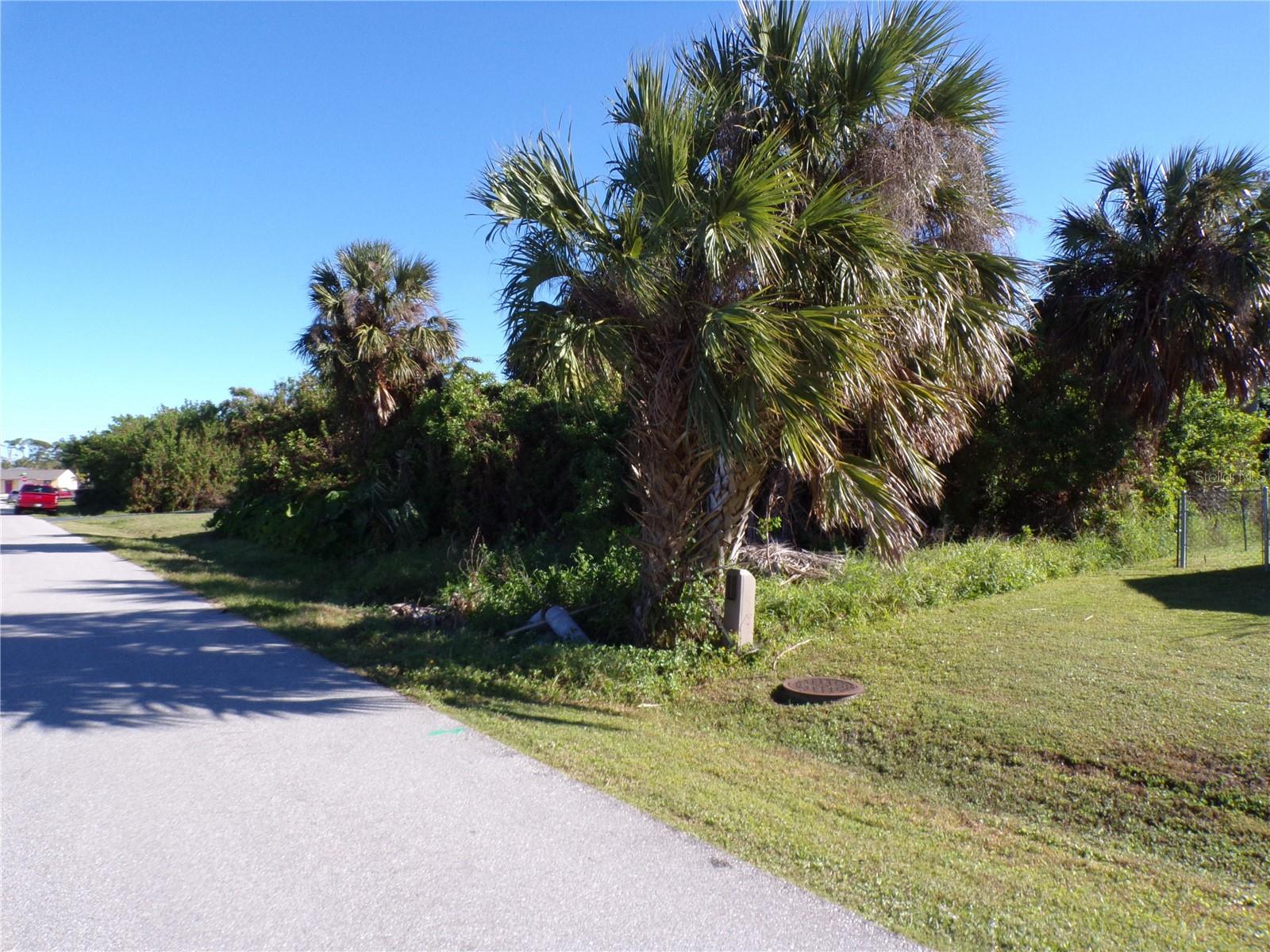 641 NORWOOD ST NW, PORT CHARLOTTE, FL — photo 3