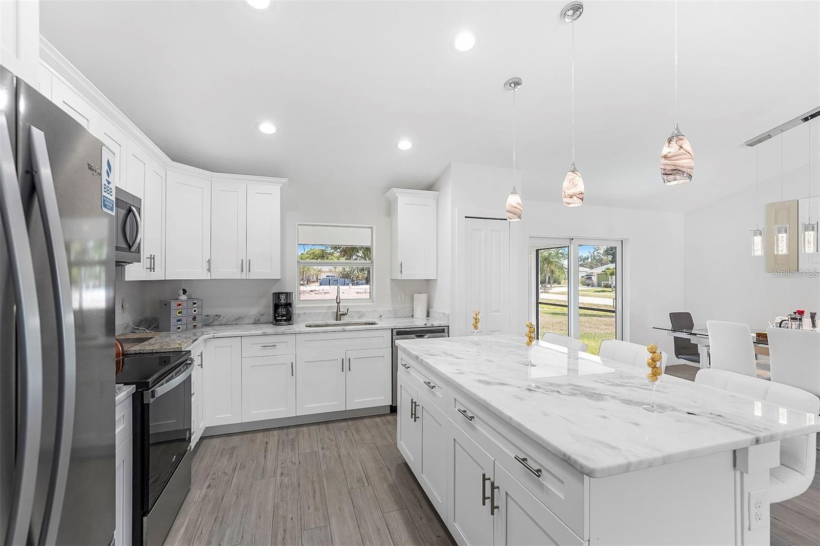7320 FREEBERG CIR, PORT CHARLOTTE, FL — photo 17