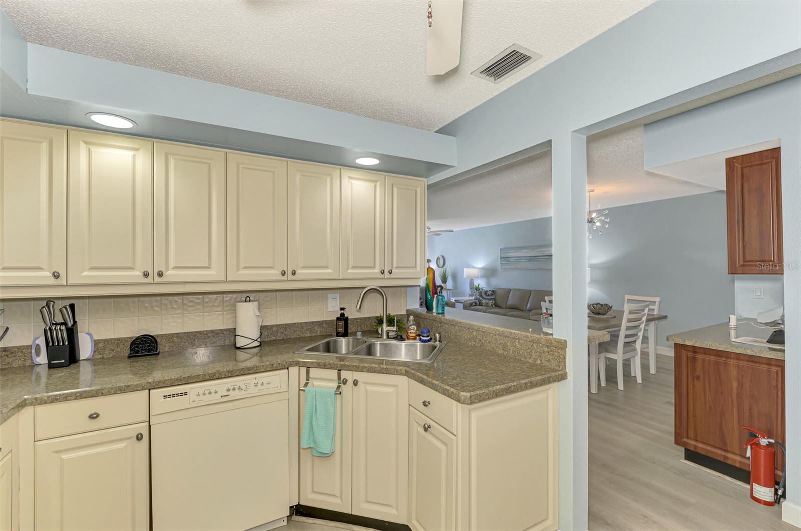5761 AVISTA DR #5761, SARASOTA, FL — photo 53