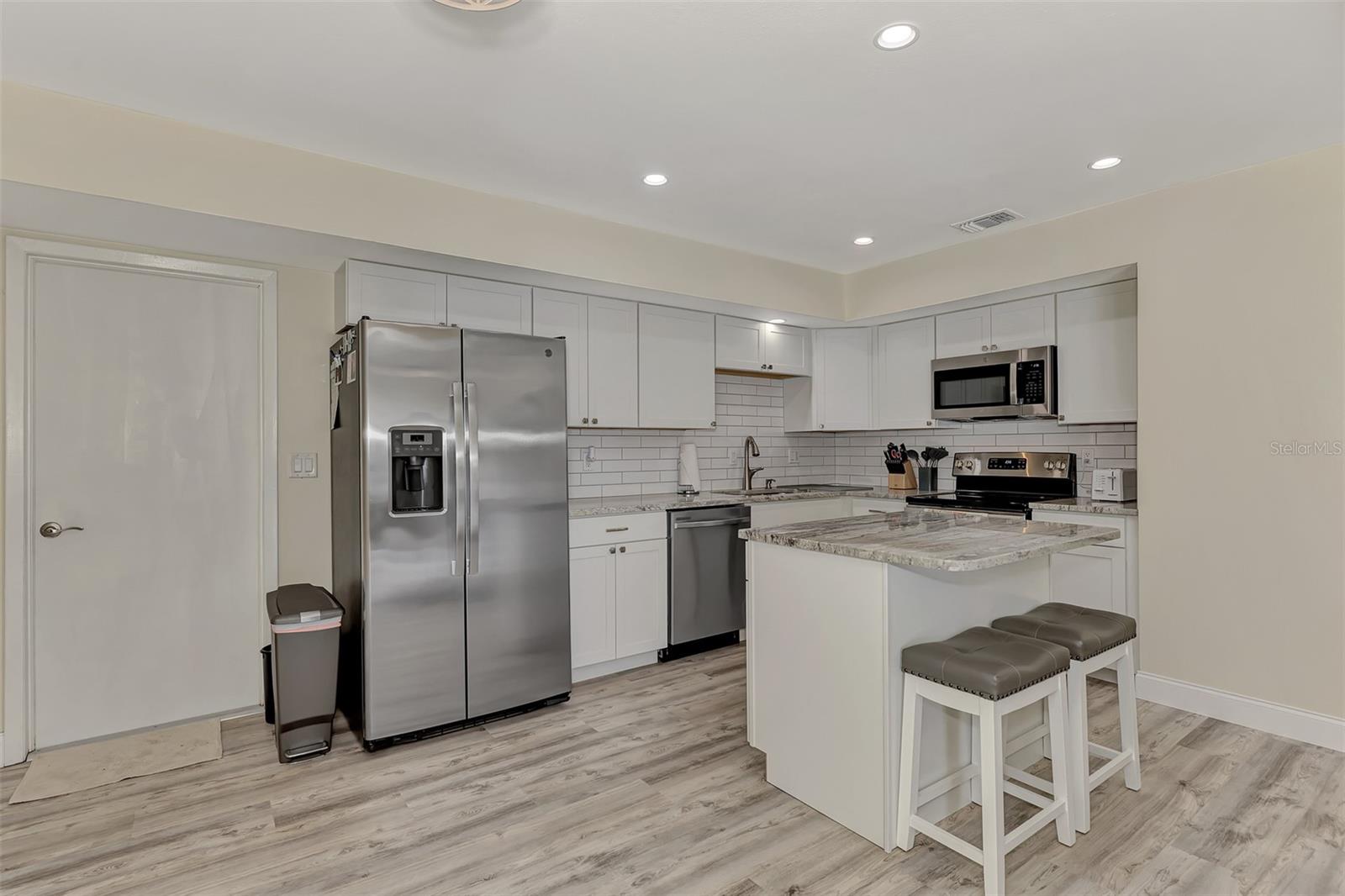 13479 NEWPORT AVE, PORT CHARLOTTE, FL — photo 20