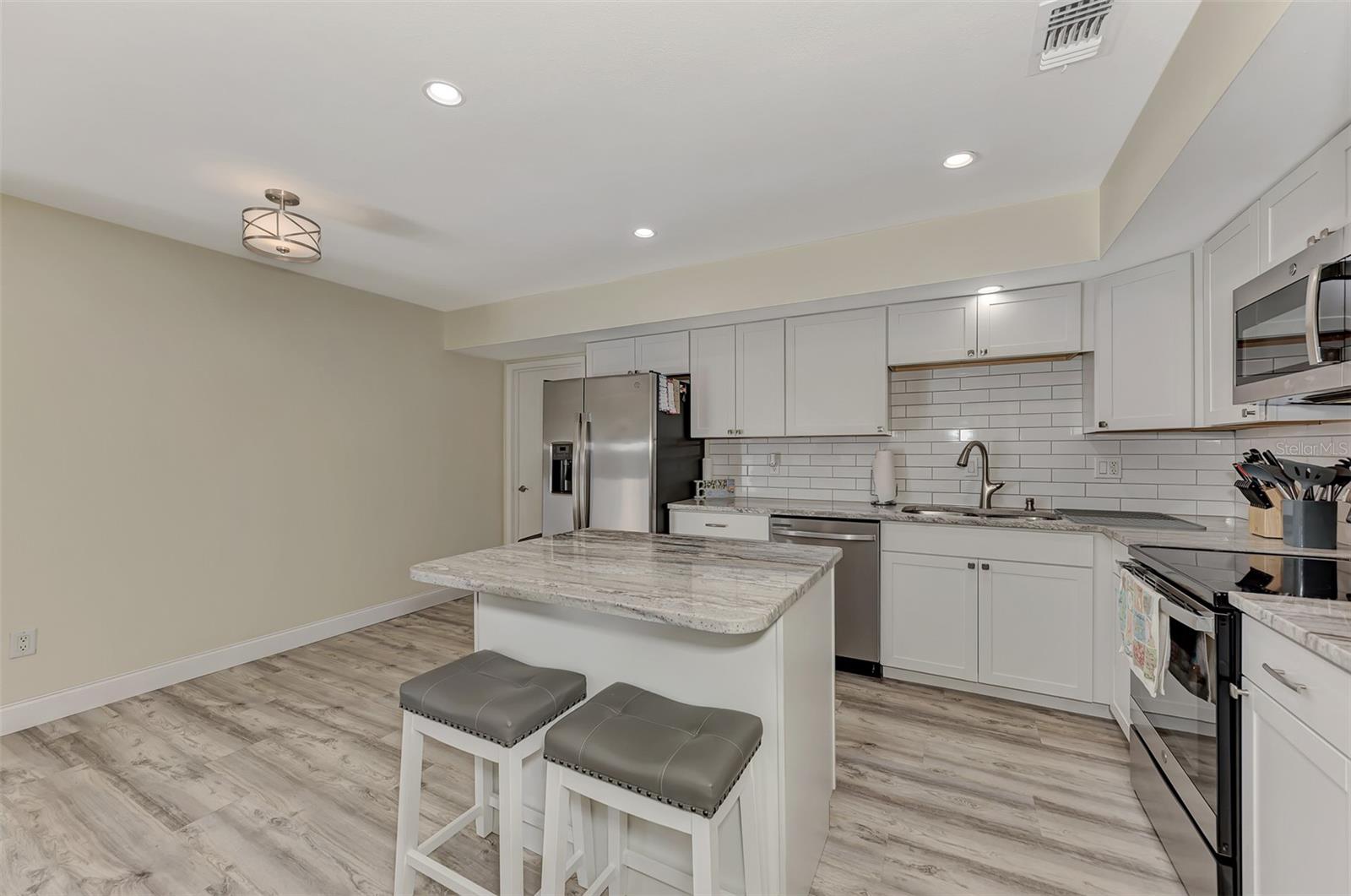 13479 NEWPORT AVE, PORT CHARLOTTE, FL — photo 22