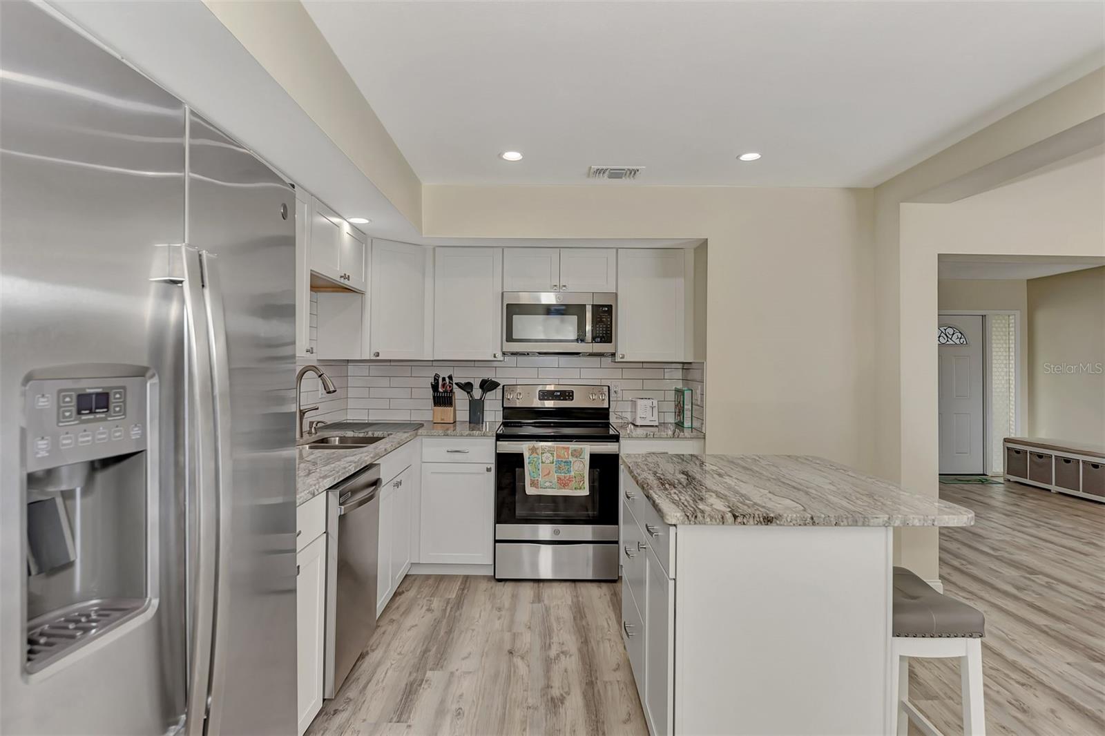 13479 NEWPORT AVE, PORT CHARLOTTE, FL — photo 23