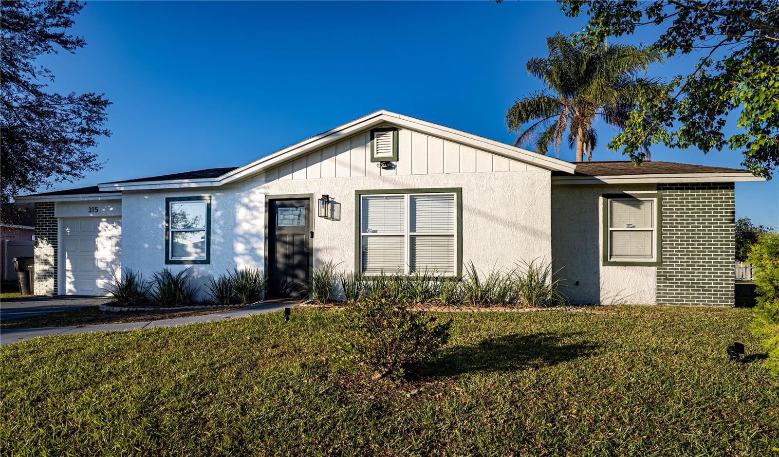 315 LAUDERDALE CT, KISSIMMEE, FL — photo 92