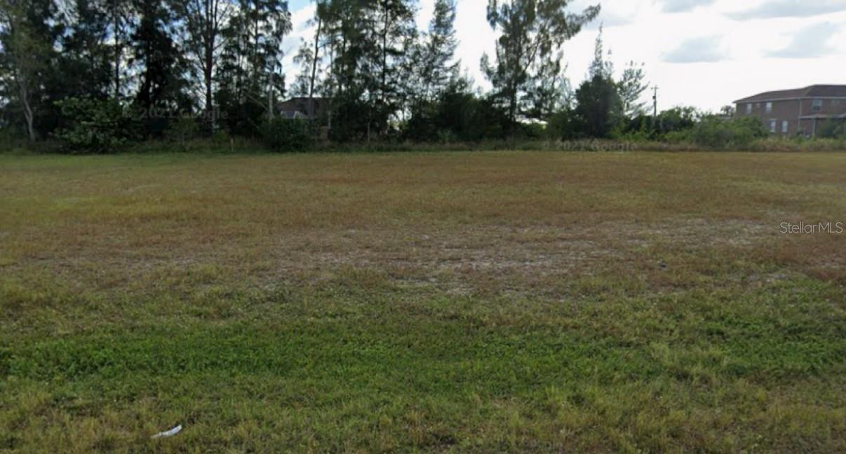 212 NE 18TH ST, CAPE CORAL, FL — photo 3