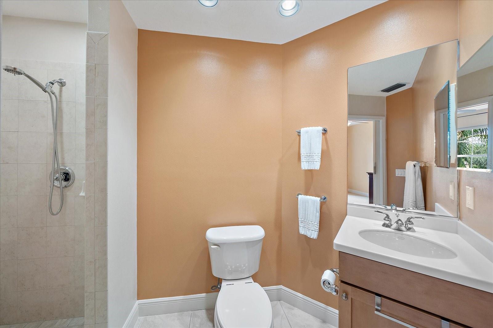 6482 WATERCREST WAY #204, LAKEWOOD RANCH, FL — photo 11