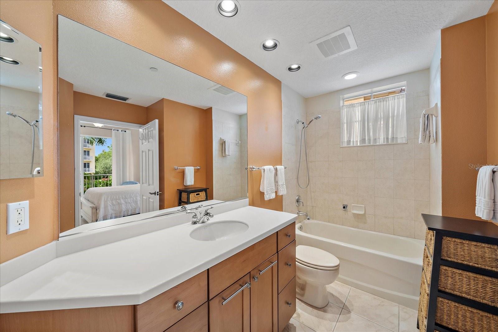 6482 WATERCREST WAY #204, LAKEWOOD RANCH, FL — photo 13