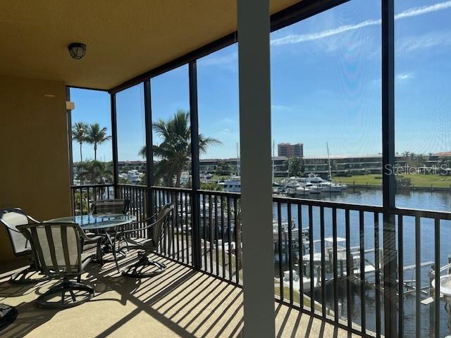 3313 SUNSET KEY CIR #203, PUNTA GORDA, FL — photo 4