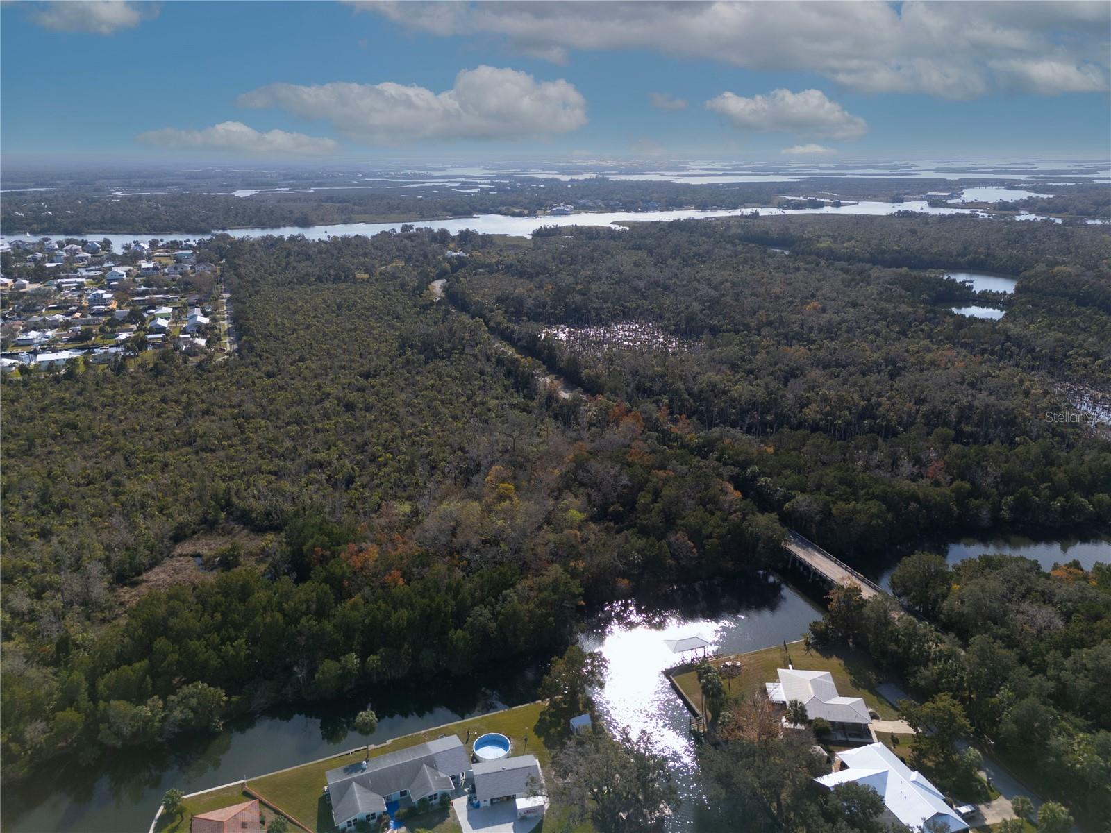 3879 N SEMINOLE PT, CRYSTAL RIVER, FL — photo 12