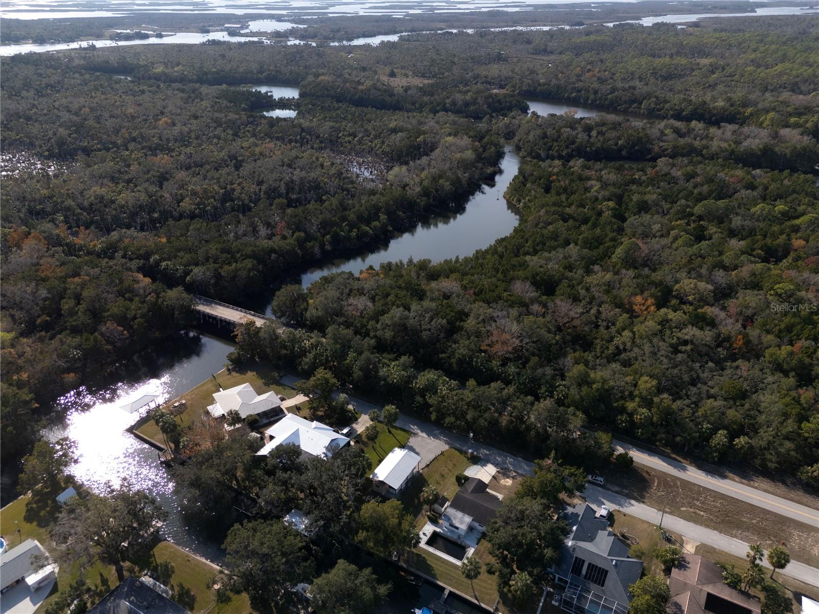3879 N SEMINOLE PT, CRYSTAL RIVER, FL — photo 11